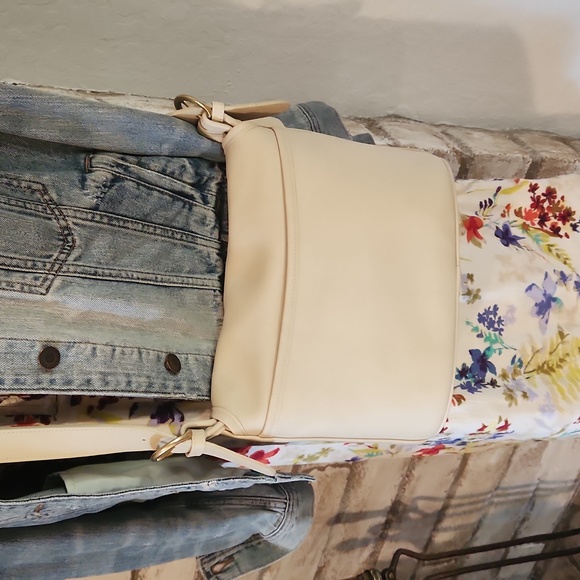 Gorgeous 90s Vintage Coach Fletcher Leather Crosssbody 4150 Off White - Picture 5 of 14